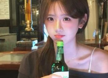 Xiuren秀人网 – 私房晓梦may姐姐：用图片传递最Beautiful的心情.txt