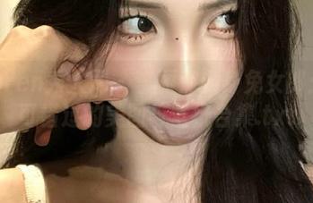 Xiuren秀人网 – 李丽莎化身兔女郎：不可错过的美图与壁纸合集.txt
