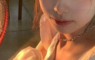Xiuren秀人网 – 柚子178兔女郎写真合集，带你踏入一个色彩斑斓的梦境世界.txt