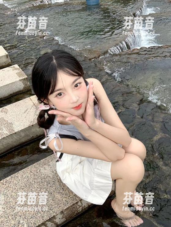 Xiuren秀人网 - 柴婉艺Averie睡衣图包分享：她的睡衣真是一种奇特艺术，不看会后悔！.txt