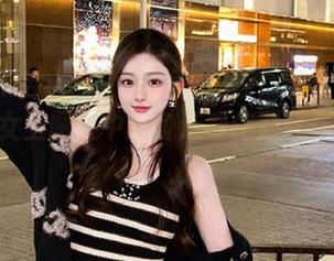 Xiuren秀人网 – 在线求解锁！沈佳熹Kitty星辰女王图集中这身造型绝对让你脑洞大开！.txt