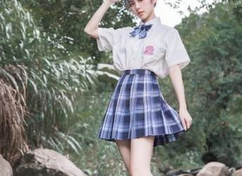 Xiuren秀人网 – 跟随瑶瑶baby探秘JK私拍，图包解锁独特视觉体验！.txt