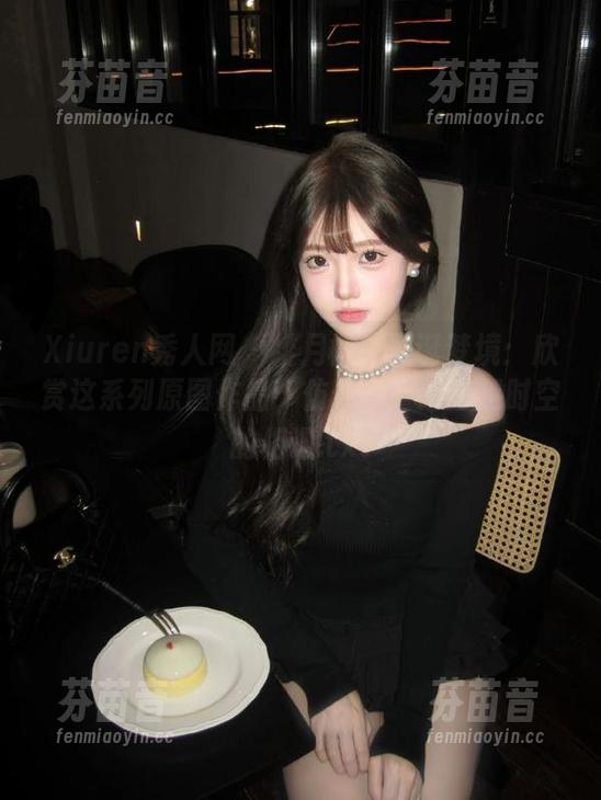 Xiuren秀人网 - 绯月樱的圣诞梦境：欣赏这系列原图作品，仿佛与童话跨越时空的相遇.txt
