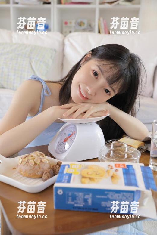 Xiuren秀人网 - 美七mia的户外写真集：捕捉阳光与微风的美好瞬间！.txt