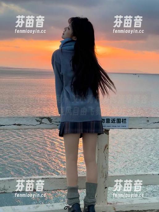 Xiuren秀人网 - 艾小青户外高清写真合集：让心灵随风自由飞舞的美好.txt