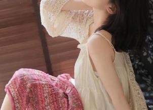 Xiuren秀人网 – 婚纱梦幻秀：菲儿beauty最新写真带你感受不一样的婚礼气氛！.txt