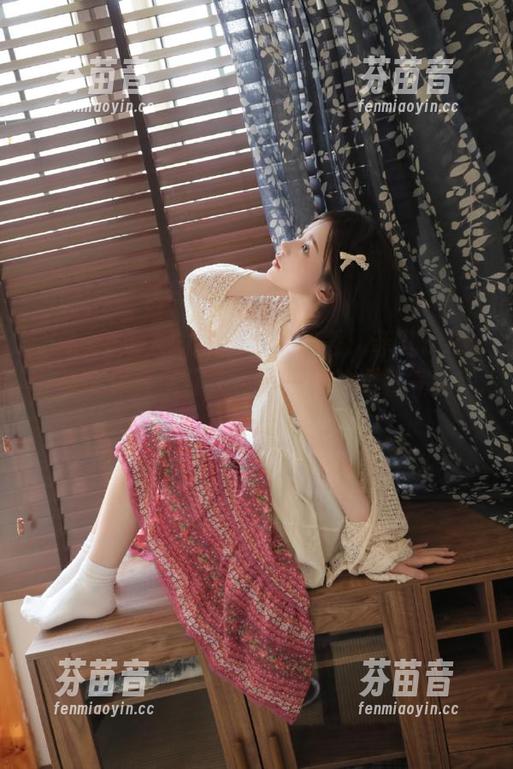 Xiuren秀人网 - 婚纱梦幻秀：菲儿beauty最新写真带你感受不一样的婚礼气氛！.txt