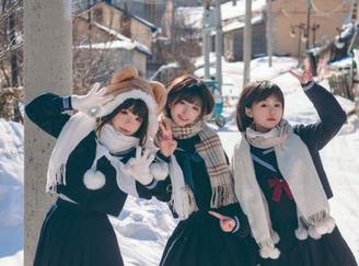 Xiuren秀人网 – 高清写真大放送：雯大王susie泳装展现自信与活力.txt