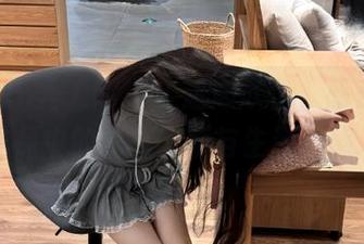 Xiuren秀人网 – 走近顾欣怡，感受她私拍作品中的秘书气质与生活灵感.txt