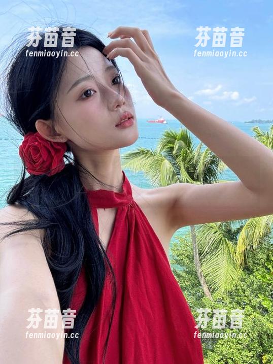 Xiuren秀人网 - 龙籹cool礼服写真集亮相，带你欣赏每一张精致的原图.txt