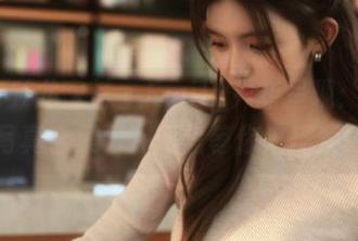 YouMi尤蜜荟 – Emily尹菲呈现：绝美厨娘写真合集已在网盘等你来探索！.txt