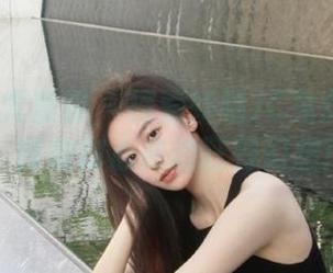 YouMi尤蜜荟 – 探索娇喘JC兔女郎写真图包，释放你心底的狂野幻想！.txt