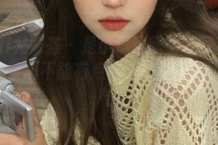 YouMi尤蜜荟 – 是小逗逗职业装写真合集，谁说职场不能有点小心机和大美丽？.txt