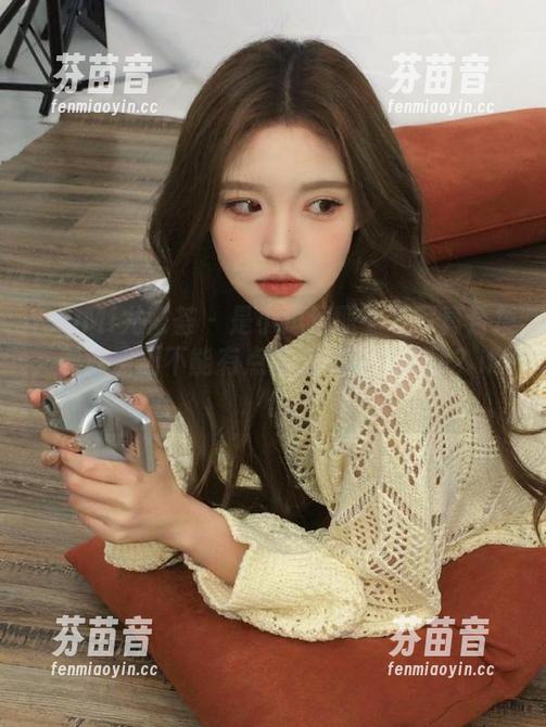 YouMi尤蜜荟 - 是小逗逗职业装写真合集，谁说职场不能有点小心机和大美丽？.txt