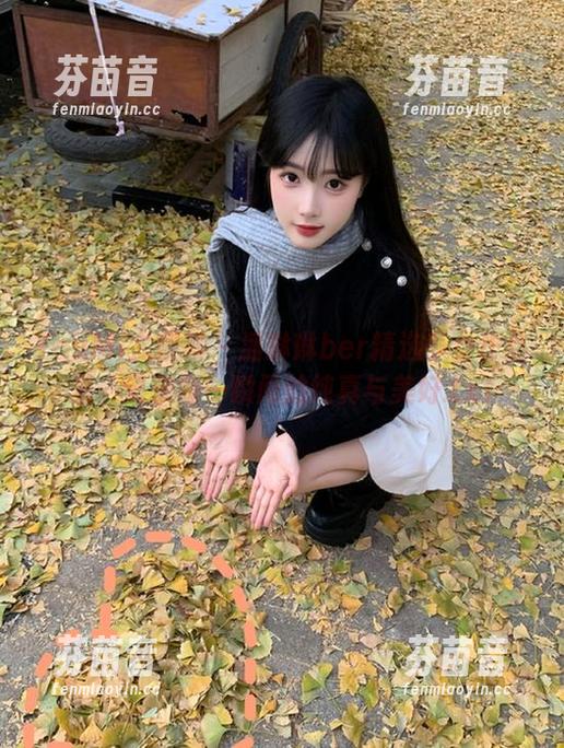 YouMi尤蜜荟 - 潘琳琳ber精选少女作品集，记录每一瞬间的纯真与美好.txt