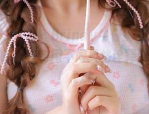beautyleg – Brindy牛仔裤写真大集合，观看她如何用不同风格诠释经典时尚！.txt