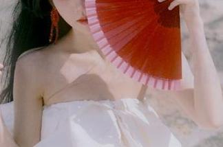 beautyleg – 感受Dora毛衣的温暖：图集中的美图让你爱上这个秋冬的时尚潮流.txt