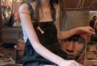 beautyleg – 欣赏Sarah镂空魅力：原图合集揭示她作品中的细腻与张力.txt