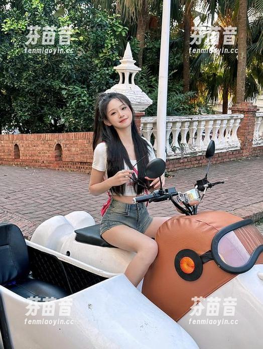 beautyleg - 邀你下载“Sunny日常”的原图，分享她每日的灵感与温暖瞬间.txt