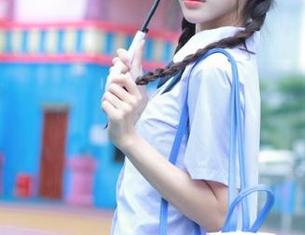 beautyleg – 探秘简晓育全套礼服写真，绽放优雅与可爱的完美结合！.txt