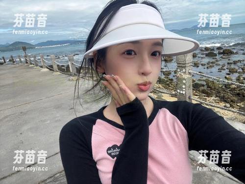 pans - 发现roro空姐的在线摄影合集，把空中的浪漫瞬间尽收眼底！.txt