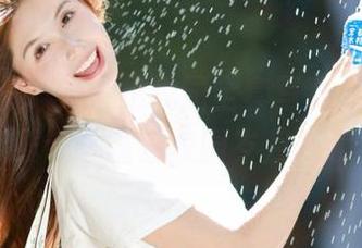 pans – 惊艳小彤校园全套写真，高清下载带你重温校园岁月.txt