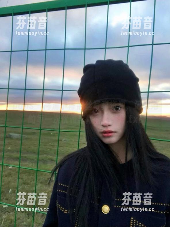 pans-小青 pans - 高清小青黑丝写真资源,记录她的每一次优雅与青春瞬间!.txt