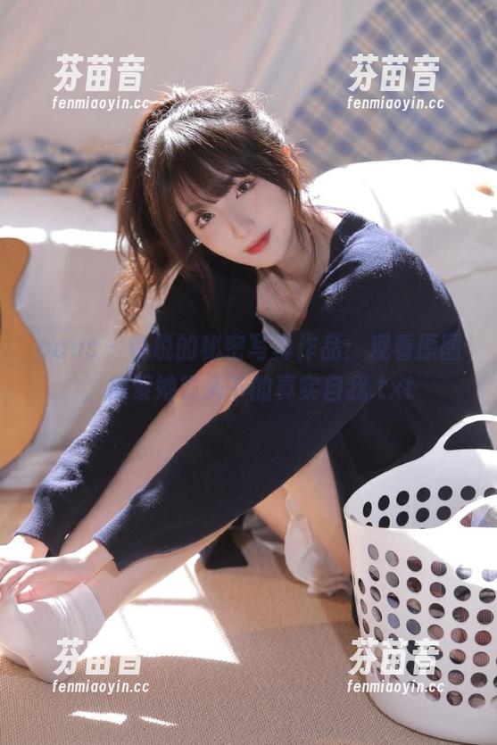 pans - 锐锐的秘密写真作品：观看原图，探索她镜头下的真实自我.txt