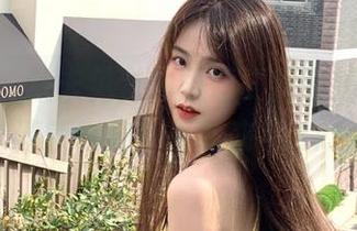 pans – 从未见过的雨涵夏日私拍合集，清新气息扑面而来！.txt
