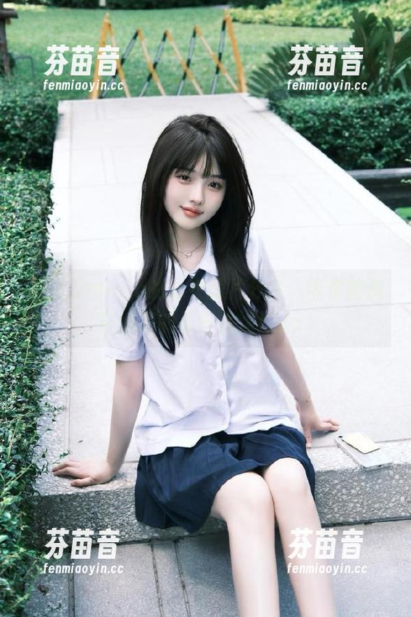 三刀刀miido的泳衣图片分享，带你畅游在清凉的夏日海边！.txt