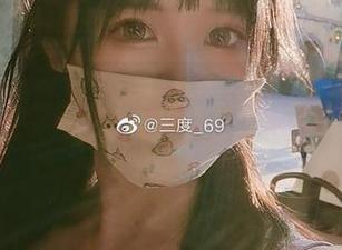 “三度69美脚”写真原图，一组让人忍不住多看几眼的视觉盛宴！.txt