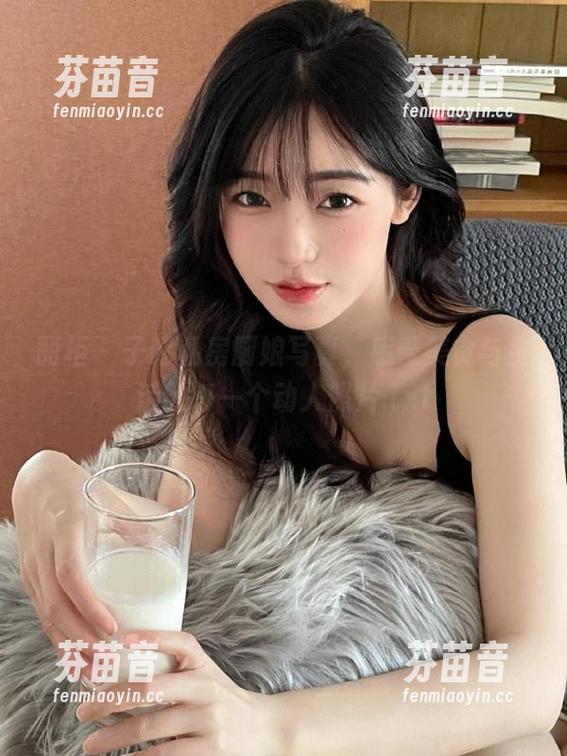 丽柜-子晴 丽柜 - 子晴私房厨娘写真,感受美食与生活的每一个动人照片.txt