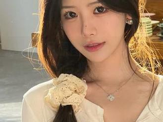 丽柜 – 心心美足原图全集：带你领略她的绝美足迹与摄影艺术.txt