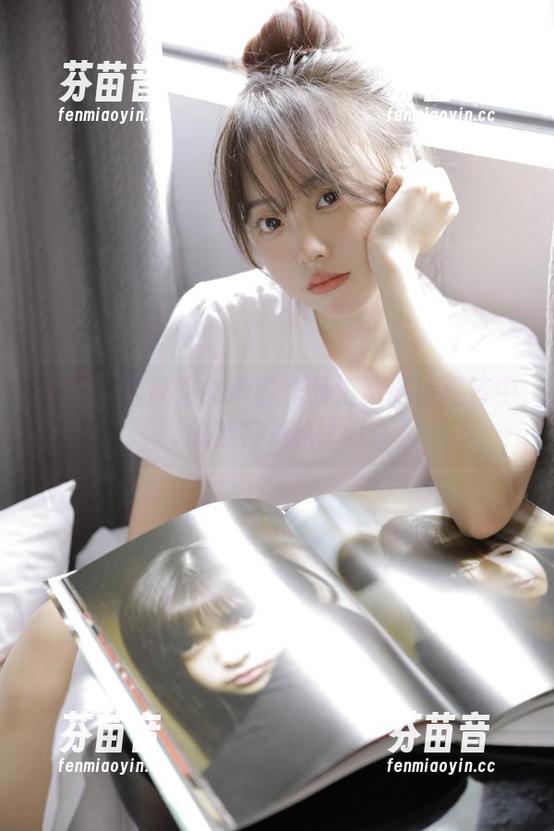 丽柜 - 文欣修女摄影作品汇聚高清图库中的独特风格.txt
