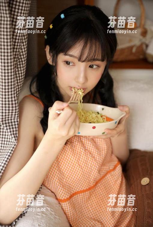 丽柜 - 私房瑜伽世界：琳达原图带你感受身心和谐.txt