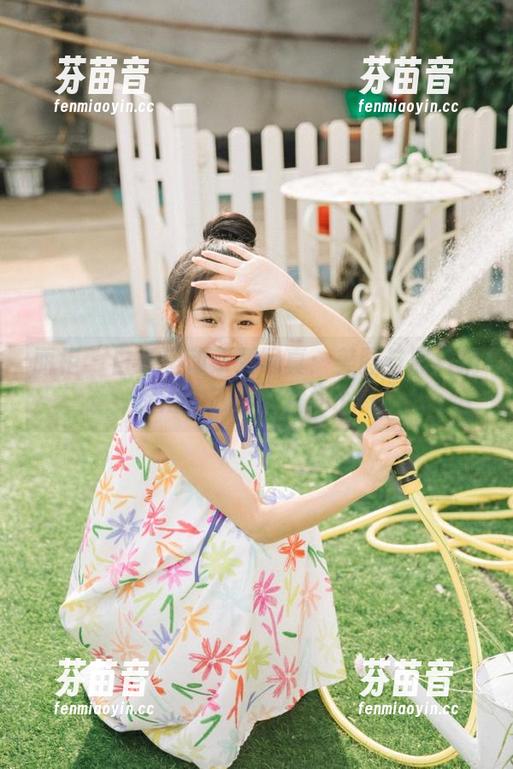 丽柜 - 白云运动系列写真：美图与照片捕捉活力四射的瞬间.txt