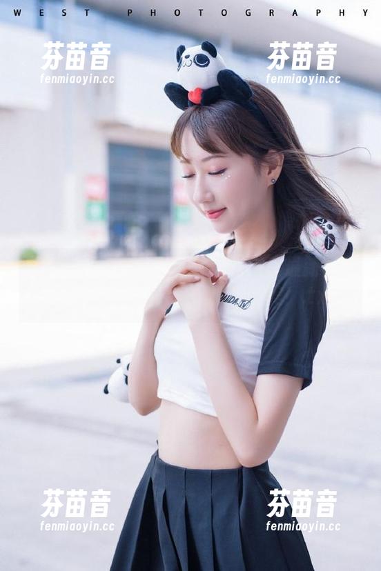 丽柜 - 震撼视觉效果！肖肖浴室最新写真图片更新，令人目不暇接的美！.txt