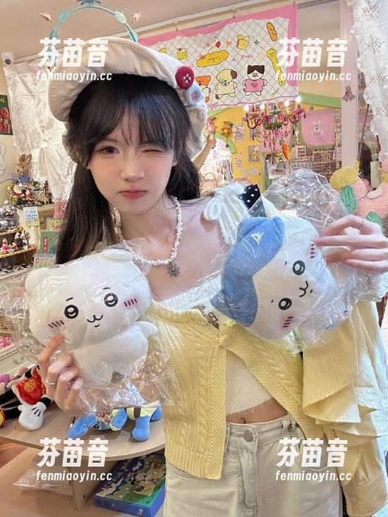 丽柜 - 福利不断！轩轩水手服写真图片曝光，快来一起目睹她的魅力！.txt