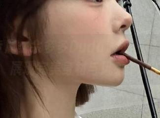 夏日专属：余多多Dudu泳衣私拍资源，展现完美身材与风采.txt