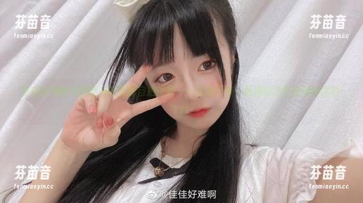 佳佳好难啊为你带来的定制自拍图集——沉浸于每一张细腻之作的精彩世界.txt