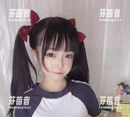 佳佳酱ovo姐姐写真图集：捕捉每一个动人瞬间的艺术呈现.txt