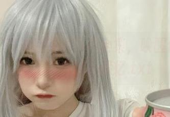 倦倦喵带来的制服写真全集，唤醒你内心的无限遐想与回忆.txt