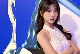 克拉女神 – 小芹女仆独特风格：最新写真合集图片，领略她的无限魅力.txt