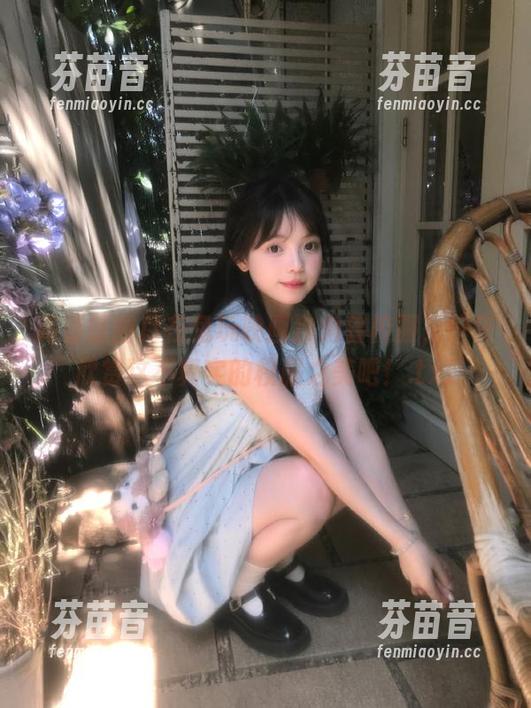 高清原图尽在兔玩映画独角兽校服，快来欣赏这不真实的校服之美吧！.txt