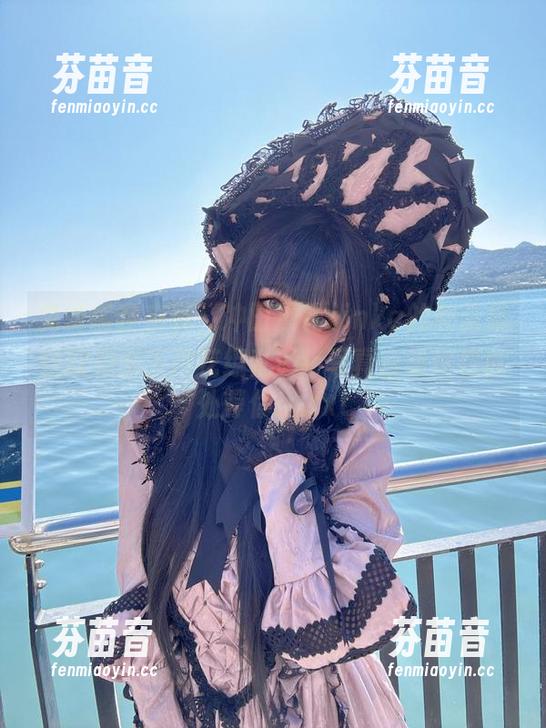 免费盛宴来袭，冲田凛花rinka的碧蓝航线欧根亲王百花缭乱ver写真合集尽在此处等你！.txt