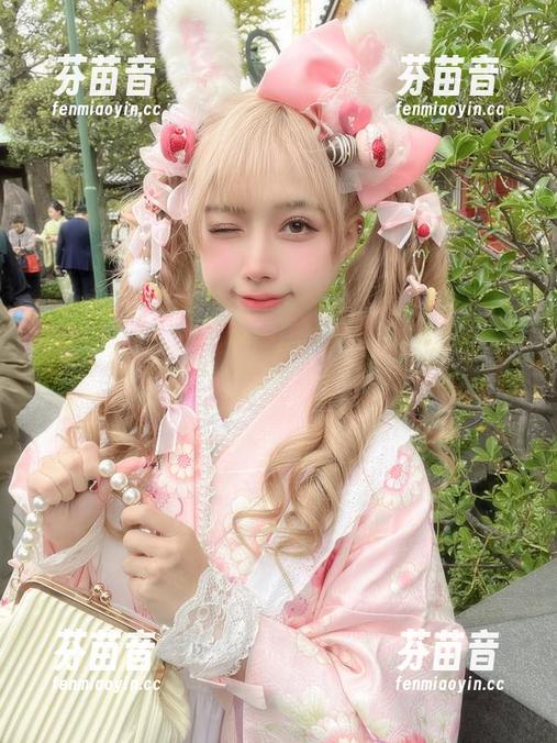 冲田凛花rinka 红裙下的柔情:冲田凛花rinka精选COS写真展示别样风采.txt
