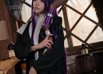 捕捉瞬间：咬人小小兔牛仔裤写真照片免费发布，快来下载吧！.txt