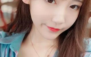 唯美写真：照美少女啾小妍Deer化身金发芭比图包分享！.txt