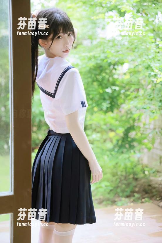 自称猫奴的我，偷偷收藏了喵糖映画白喵少女的绝美原图和套图.txt