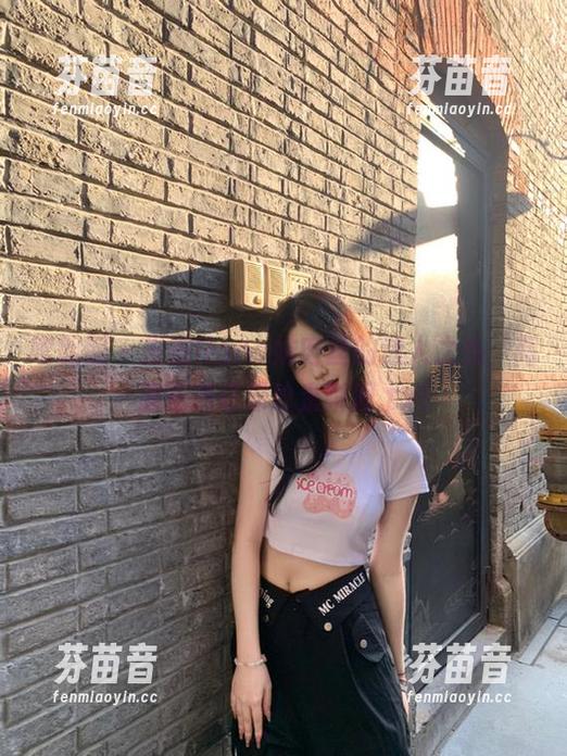 嗲囡囡 - 发掘Hana妹肉丝的迷人之处，高清图册记录珍贵瞬间.txt